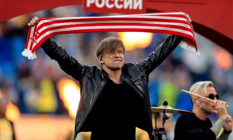 Лева из Би-2 на матче «Зенит» — «Спартак» в Суперкубке России. Фото: Официальный сайт «Спартака»