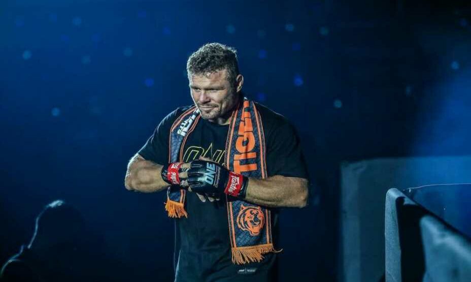 Анатолий Малыхин, ММА