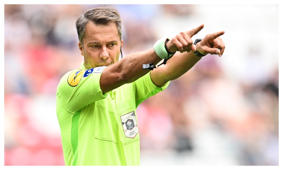 Арбитр Йоан Амель умер от инсульта. Фото: Global Look Press