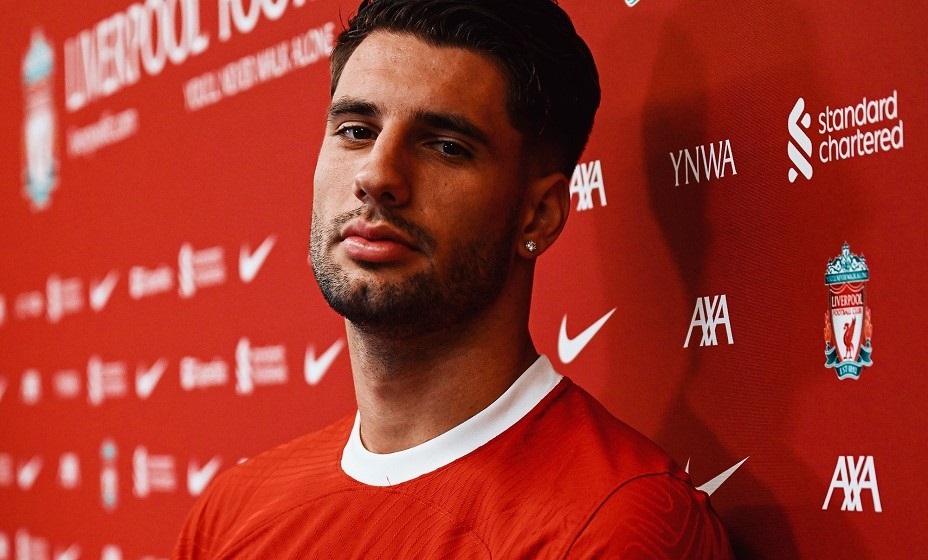 Собослаи попробует свои силы в АПЛ. Фото: ФК «Ливерпуль»