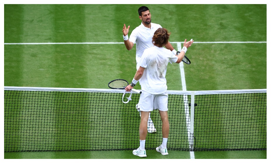 Андрей Рублев не смог обыграть Новака Джоковича в четвертьфинале Уимблдона. Фото: Reuters