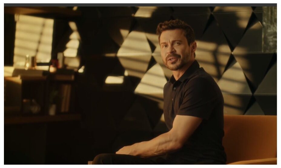 Павел Деревянко, актер