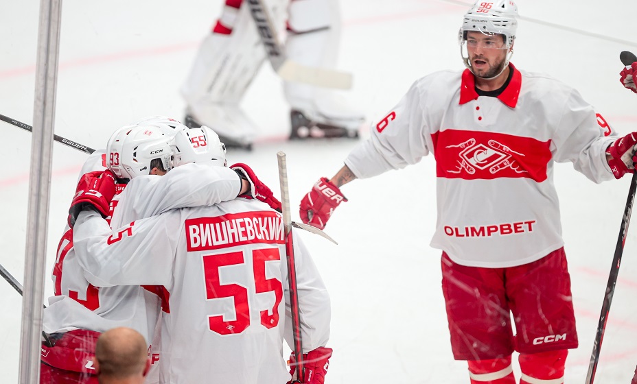 «Спартак» прервал серию из девяти побед кряду в КХЛ, уступив в гостях «Сибири». Фото: ХК «Спартак»