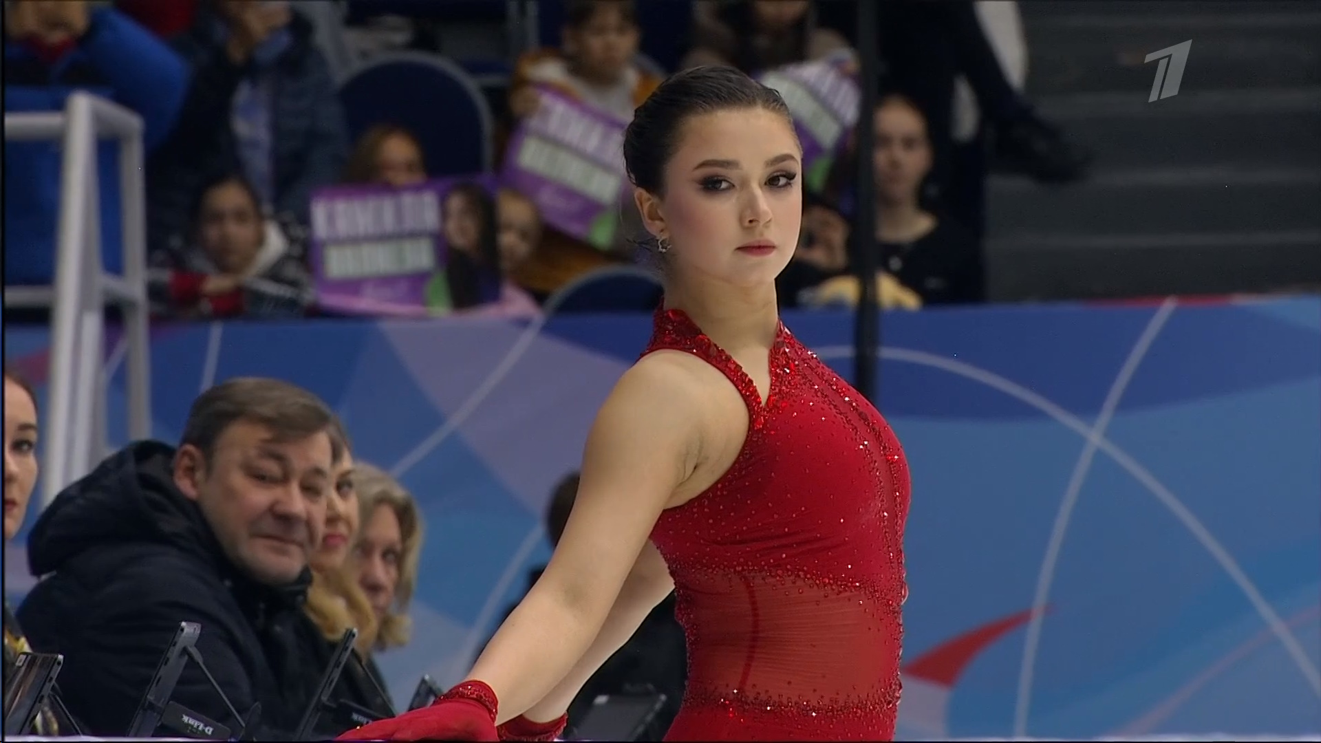 Камила Валиева впервые в сезоне вышла на лед в Казани. Фото: стоп-кадр прямого эфира 