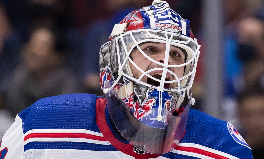 Шестеркин дважды ударил американца во время матча НХЛ. Фото: Global Look Press