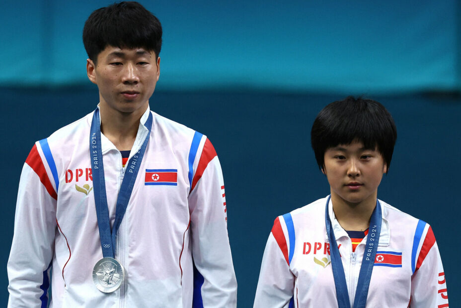 Представители КНДР завоевали серебро в настольном теннисе. Фото: REUTERS