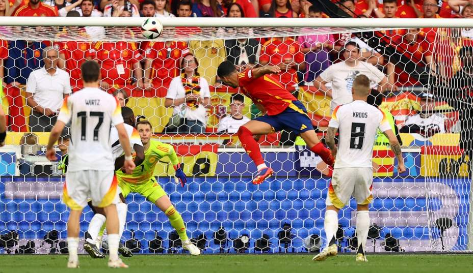 Удар Микеля Мерино принес Испании победу над Германией! Фото: Reuters