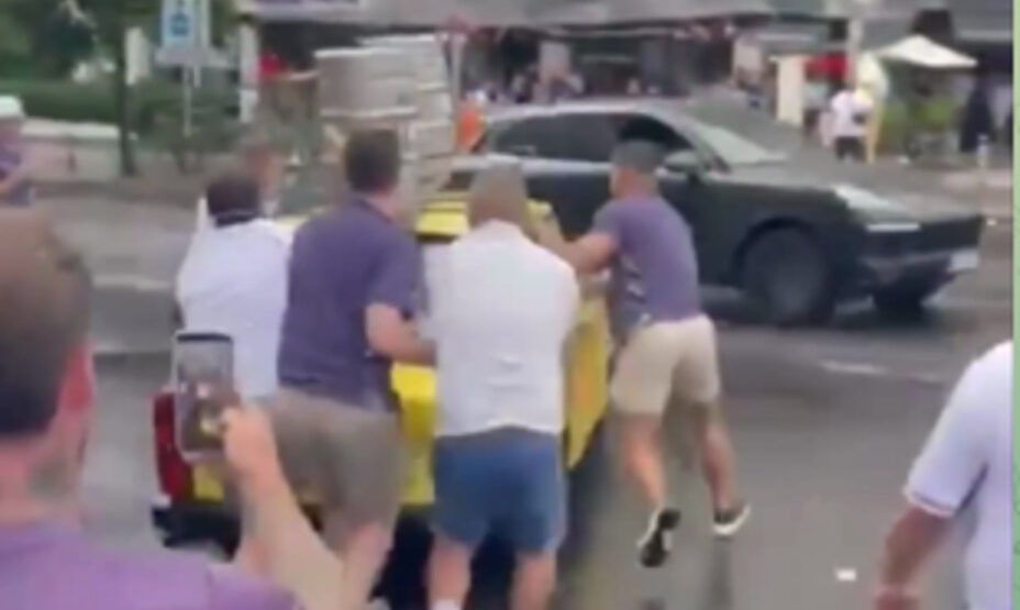 Фанаты Англии угнали и разбили машину, фото снимок экрана