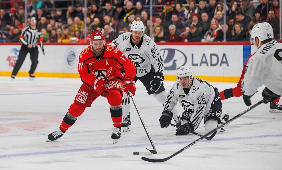 «Автомобилист» 30 ноября сыграет с «Трактором» в матче КХЛ. Фото: ХК «Автомобилист»