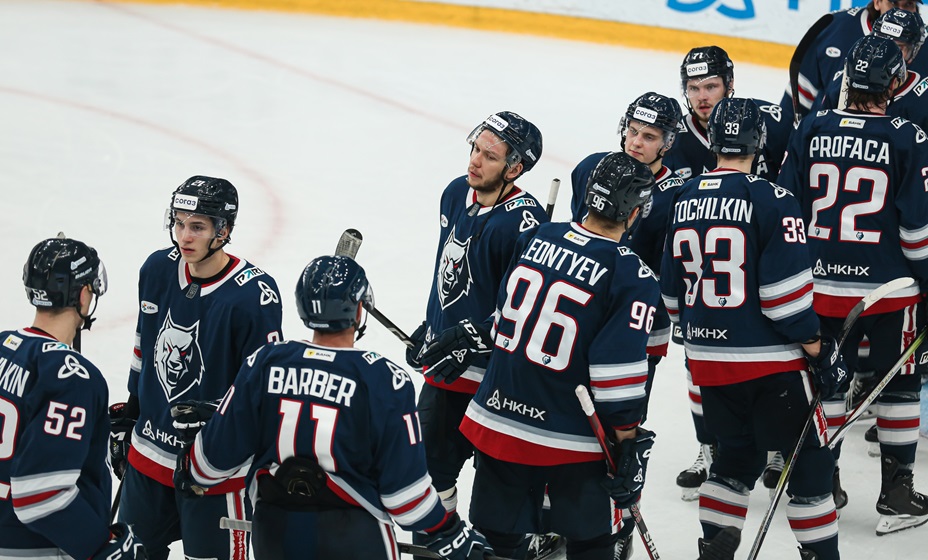 «Нефтехимик» из-за атаки беспилотников не смог вылететь из Казани в Москву. Фото: ХК «Нефтехимик»