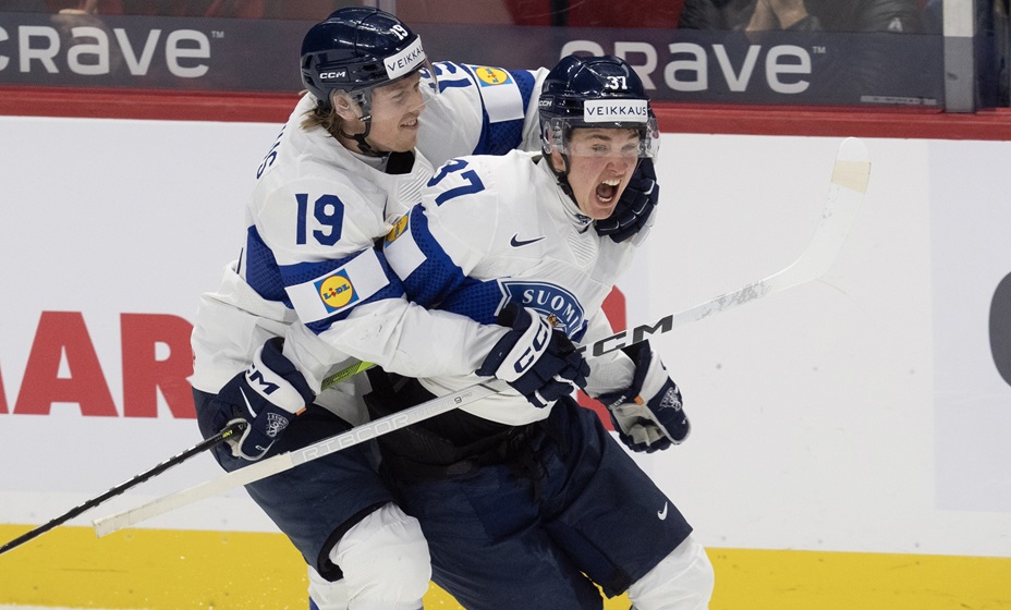 Финляндия обыграла Швецию и вышла в финал МЧМ-2025 по хоккею. Фото: Global Look Press