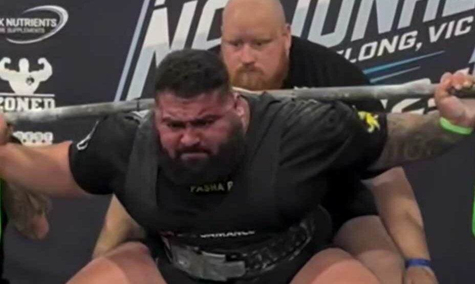 Паурлифтер Осман побил рекорд