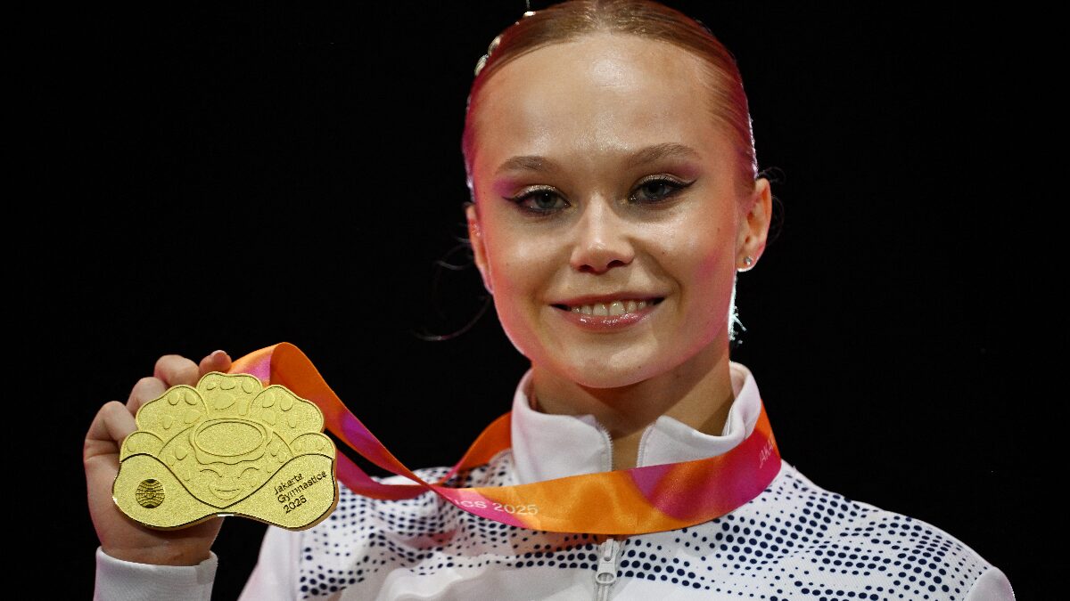 Ангелина Мельникова на чемпионате мира 2025 года выиграла три медали. Фото: REUTERS