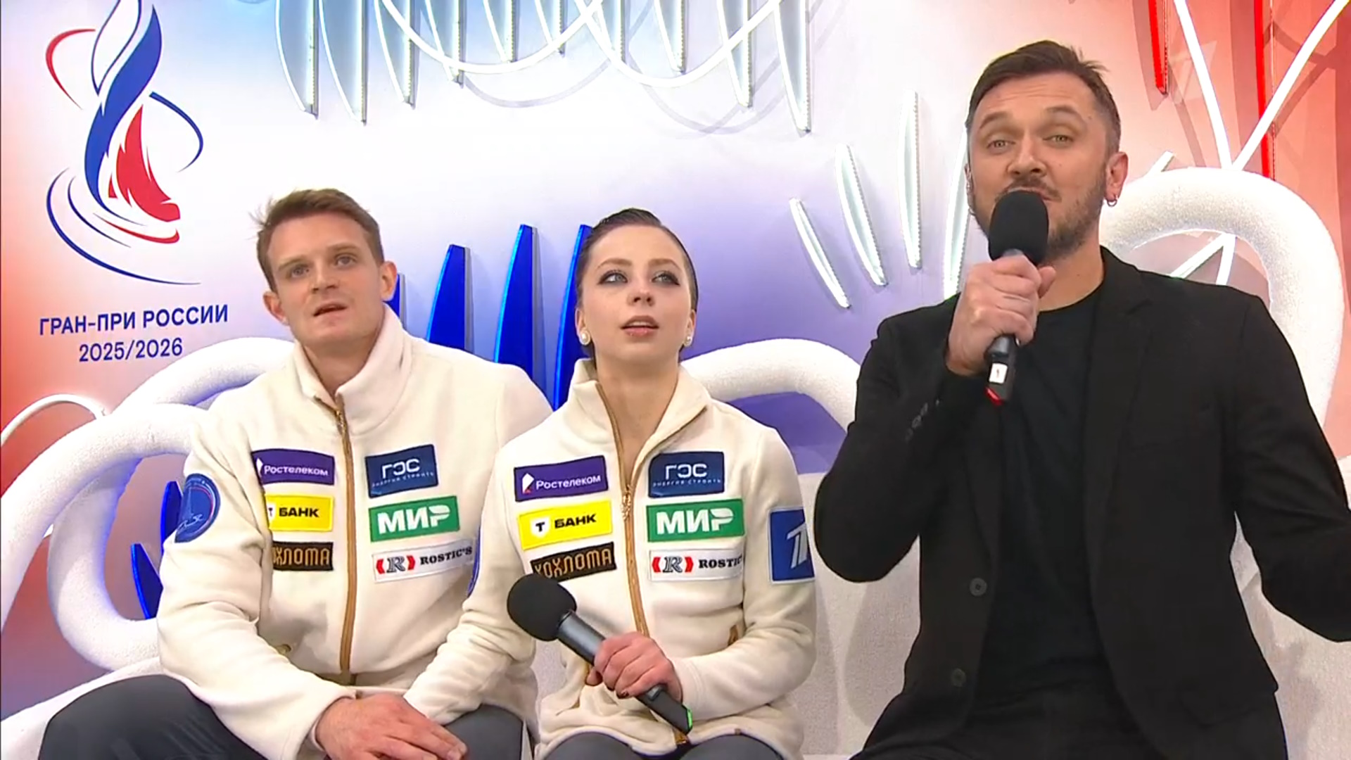 Александра Бойкова и Дмитрий Козловский выиграли этап Гран-При России в Красноярске. Фото: стоп-кадр прямого эфира 