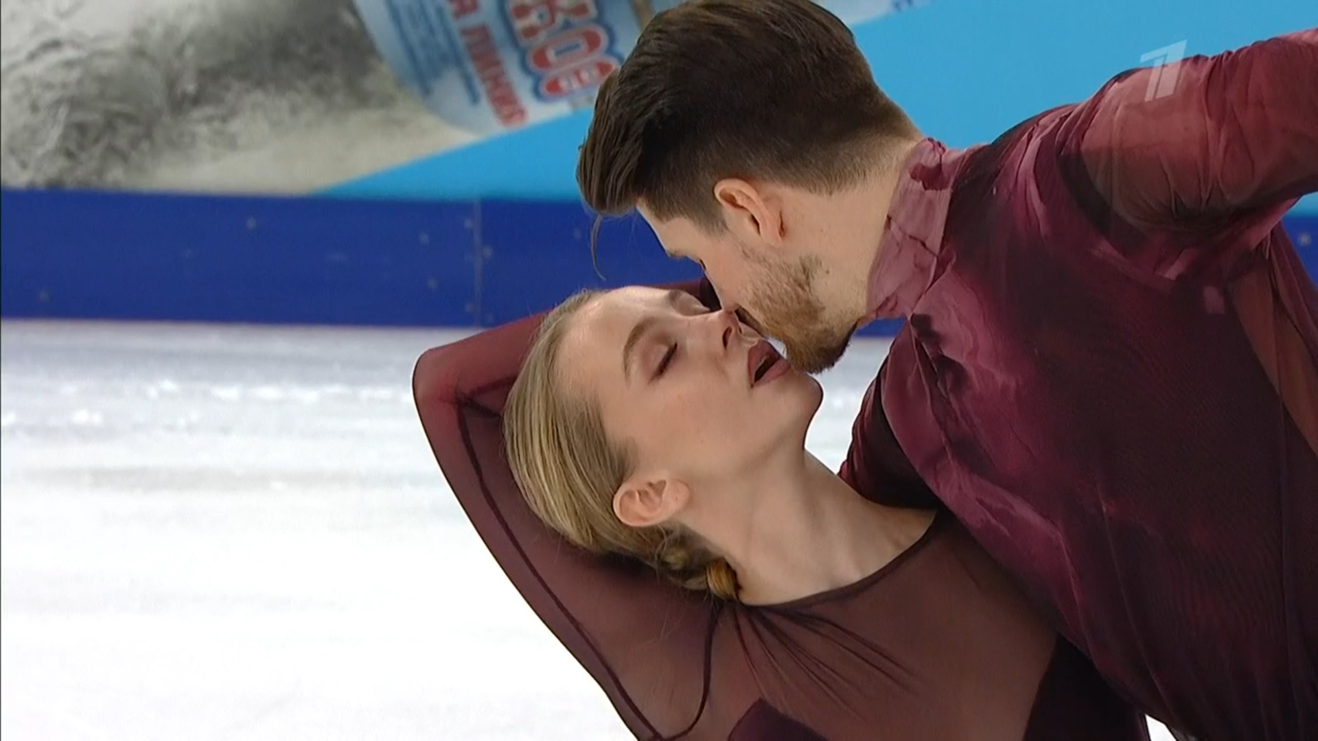 Александра Степанова и Иван Букин. Фото: стоп-кадр прямого эфира 