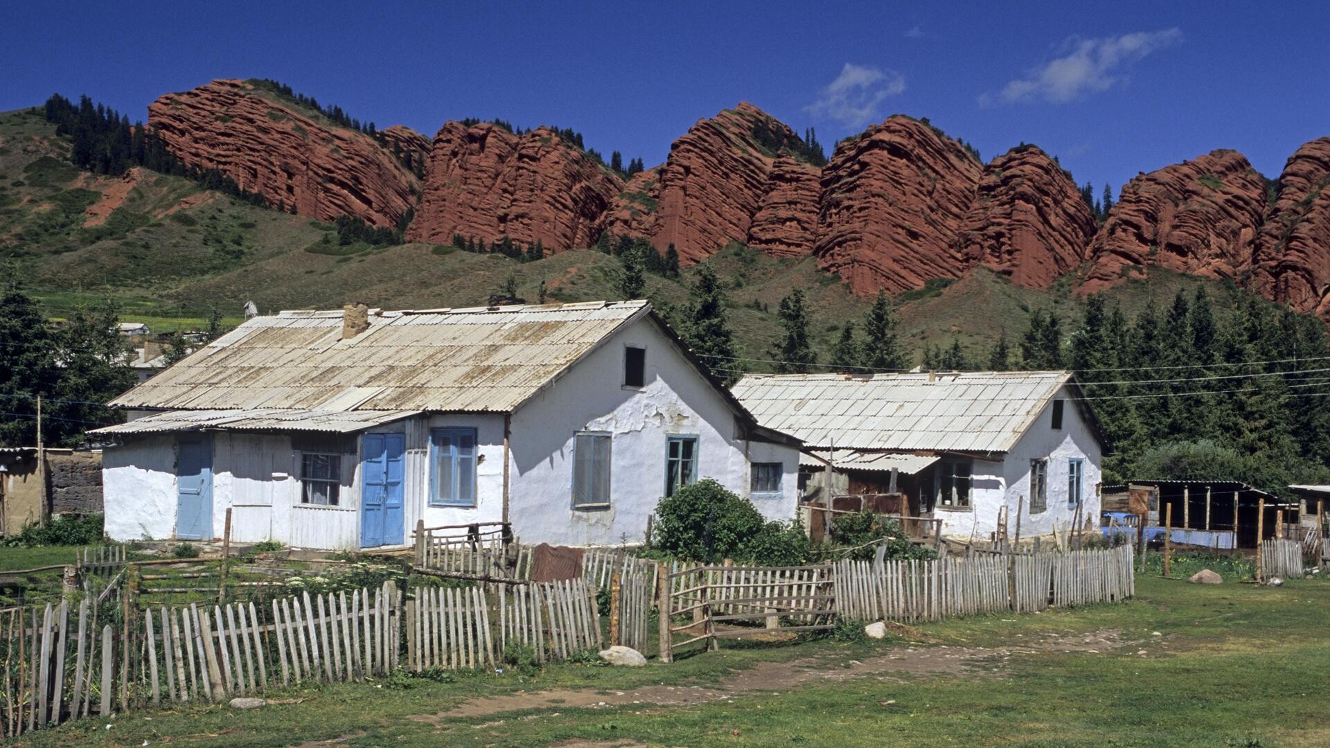 Фермерский дом в Джеты-Огуз, Кыргызстан.